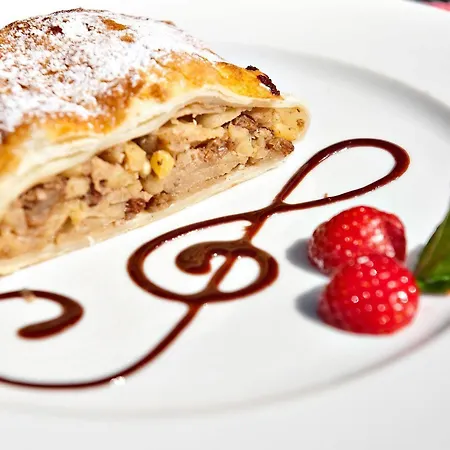 Hostel Casa Franco 2*